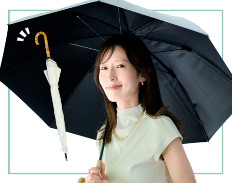 美肌美人は何を持っている？老けない日傘＆酷暑でも焼かないポーチの中身