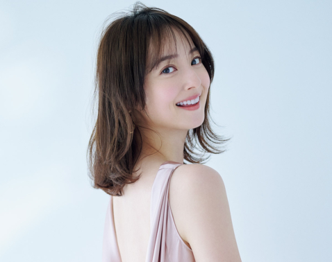 「たまにはジャンクフードも！」 佐々木希さんのリアルな食生活と美の秘密
