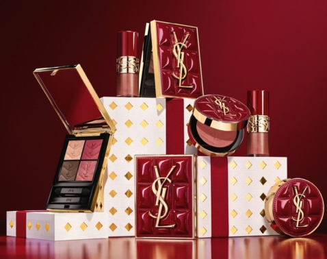YSL BEAUTY【2026年クリスマスコフレ】“チェリー色”アイパレや偏光ツヤの限定チーク