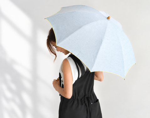 「長傘派」と「折りたたみ派」どっち？今必要なのは紫外線も突然の雨も頼れる“100％遮光”の晴雨兼用傘