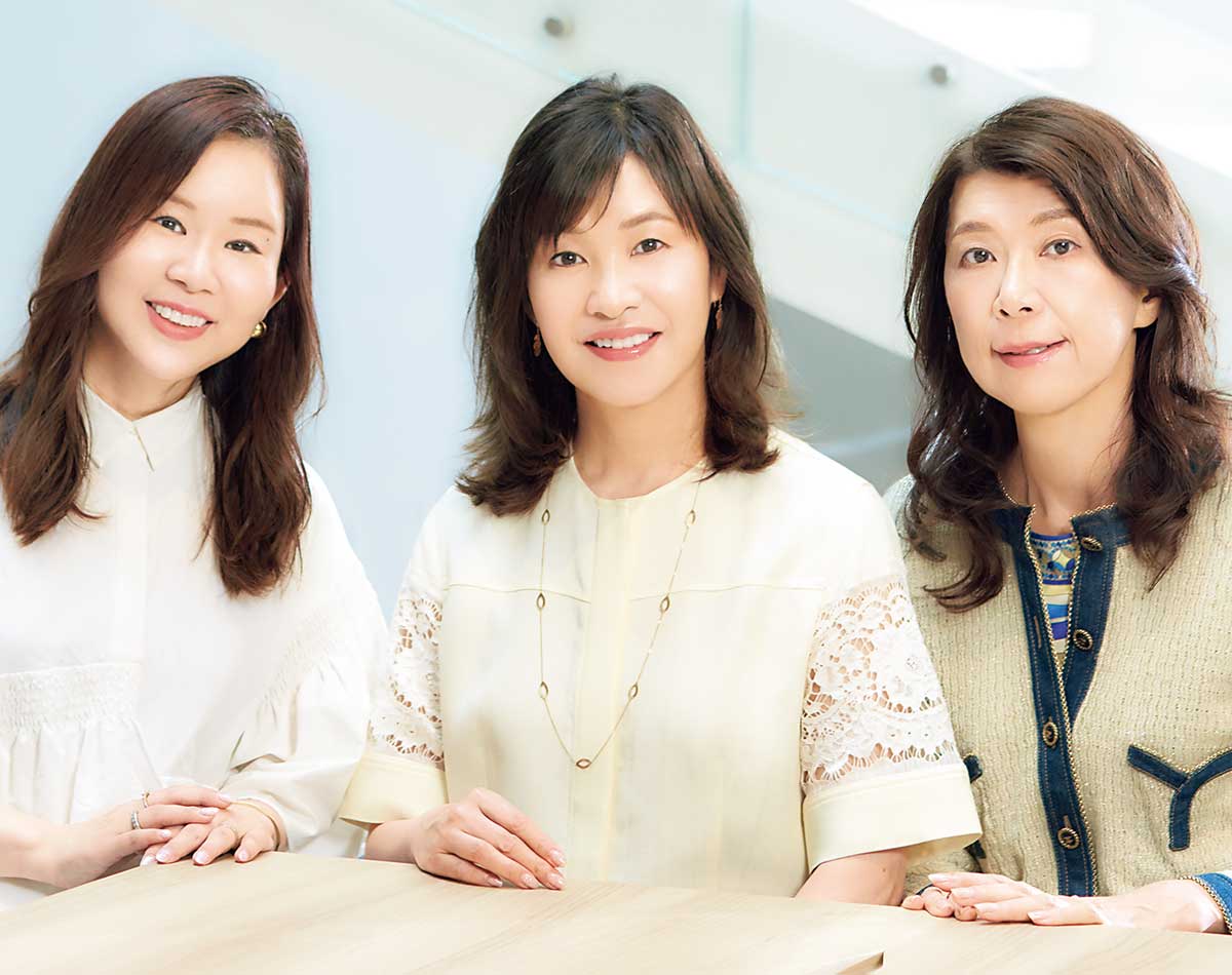 昔は日焼けが当たり前だった！」美容のプロ3人が語る「日本のコスメ