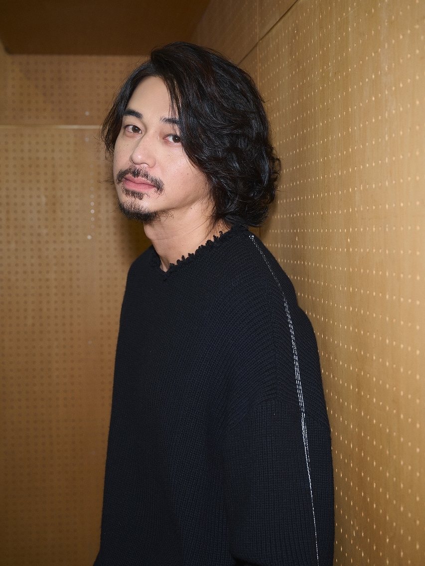 東出昌大さん「頭が沸騰して、帰ってすぐには眠れない」。初めて台本づくりから参加する舞台への想い