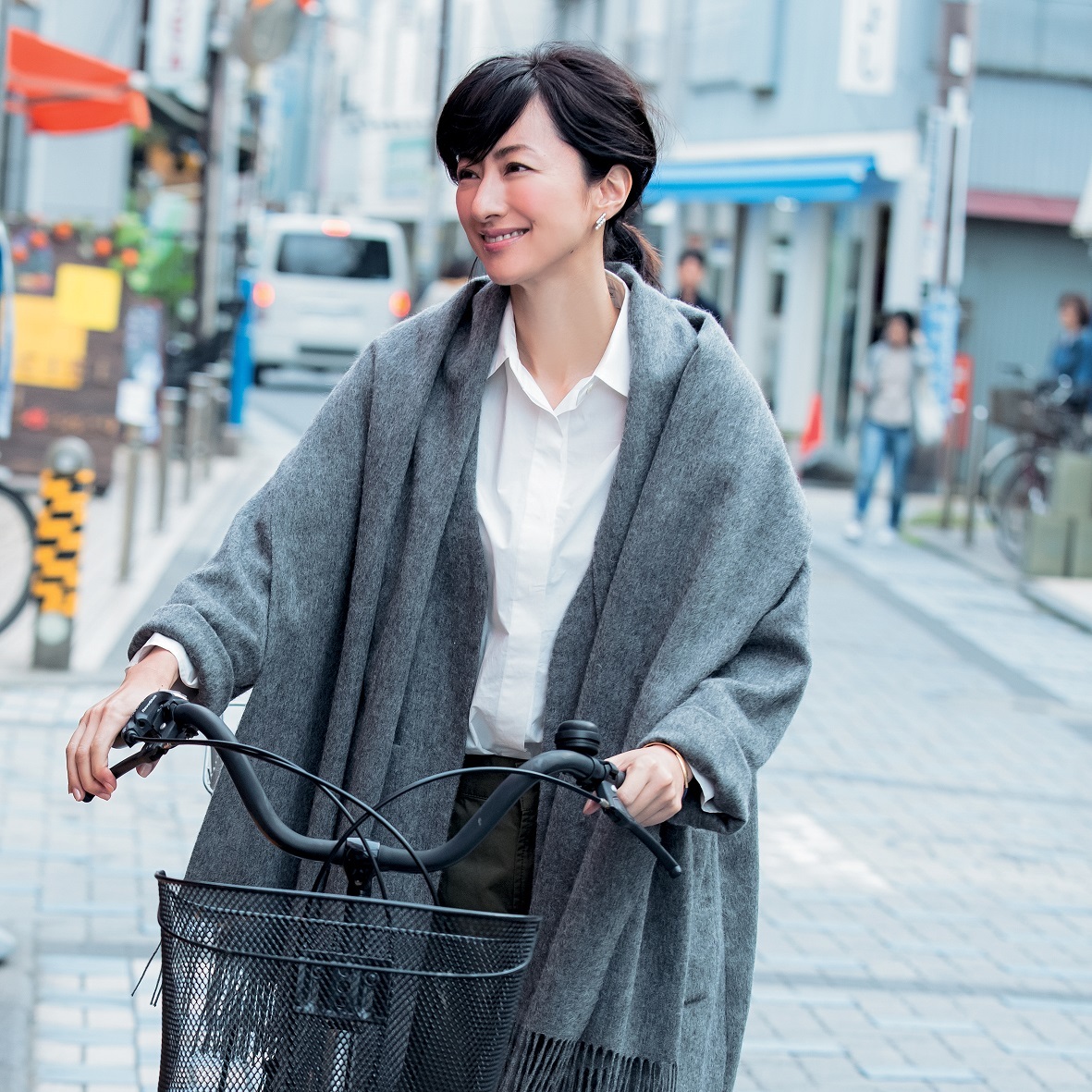 湘南で流行中！ 八百屋さんで50円負けてもらえるメーク