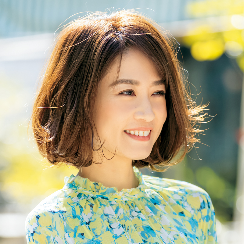 伸ばしかけヘアにもOK。新しいボブヘアには「ラウンドボブ」！