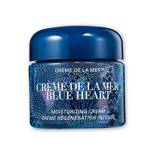 名品お守りクリームが美しい海を描いた限定ボトルで心まで魅了　DE LA MER　クレーム ドゥ・ラ・メール ブルー ハート エディション