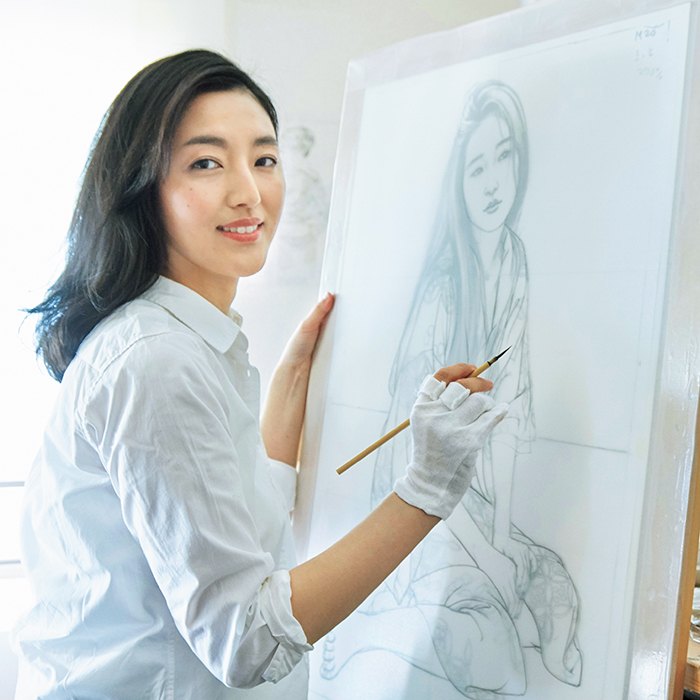 化粧品とのコラボでも話題に！女性の美を描く今注目の日本画家・大竹彩奈さんの美の世界