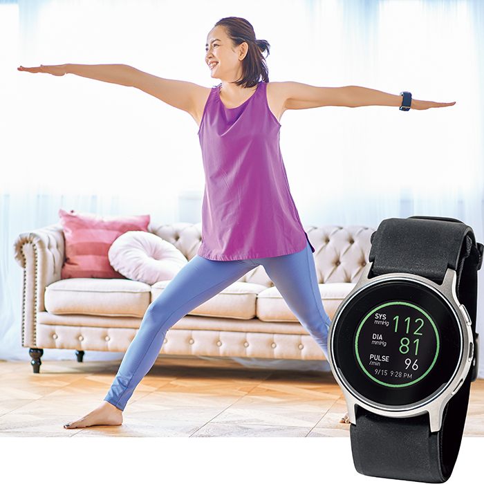 【健康管理】着けるだけで睡眠時間や歩行距離も測定できる最新血圧計って？